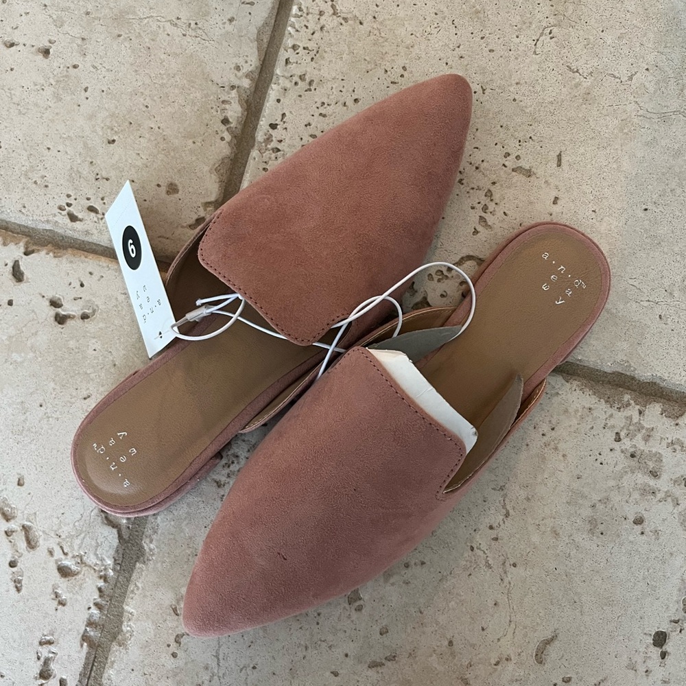 super cute pink suede sandles